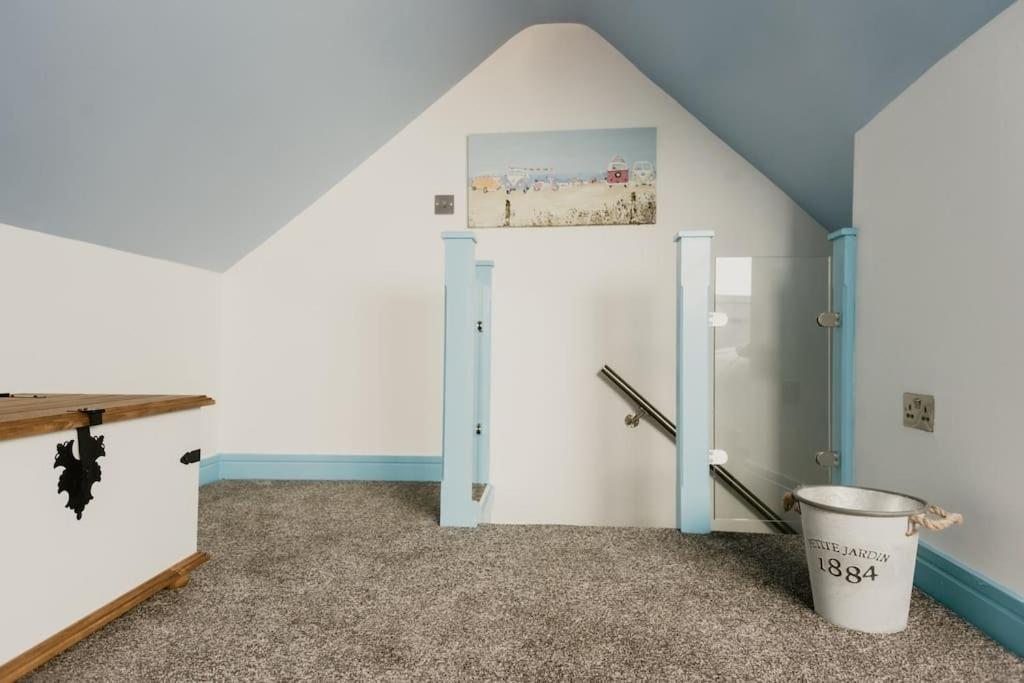 The Sea Deck Apartment - Westbrook Bay Beach - By Goldex Coastal Breaks Margate Exterior photo